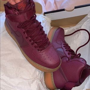 WMNS NIKE AIR FORCE 1 HI SE (WOMENS)